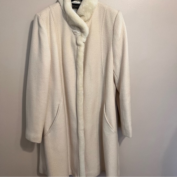 Vintage faux fur trim wool cream coat - Picture 1 of 6